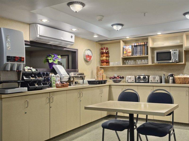 Ramada Limited Downtown Ванкувър Екстериор снимка